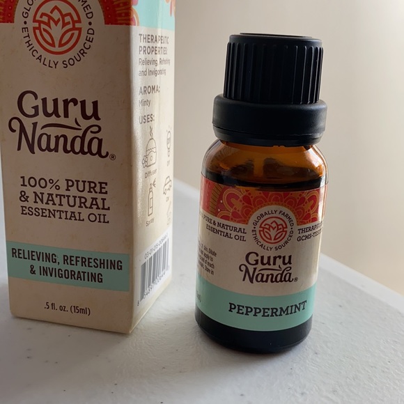 GuruNanda Peppermint Essential Oil - Aromatherapy - GCMS Tested & Verified 100% - Picture 3 of 9